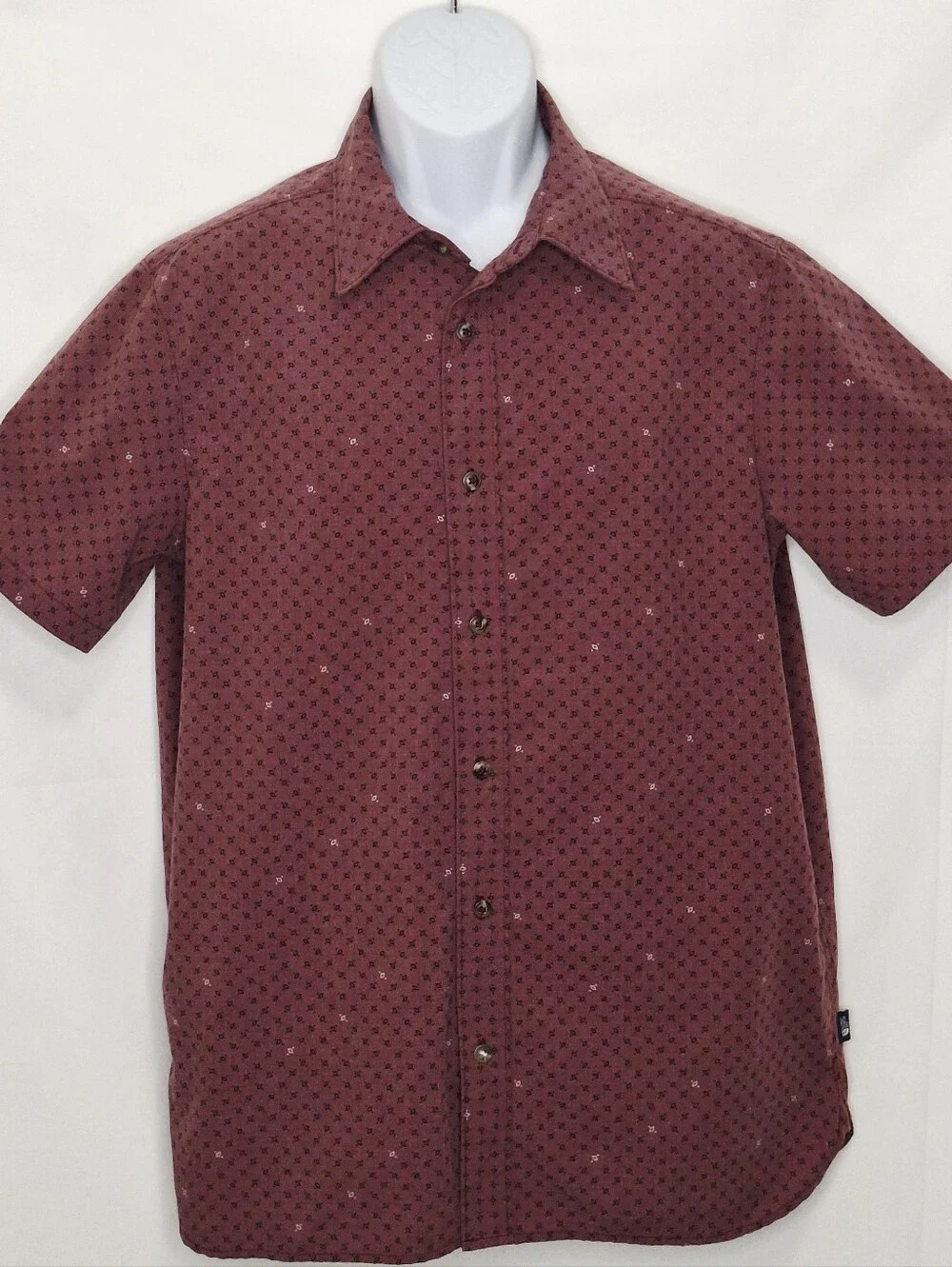 The North Face Men's Short-Sleeve Button-Down Shirt in Burgundy Microprint